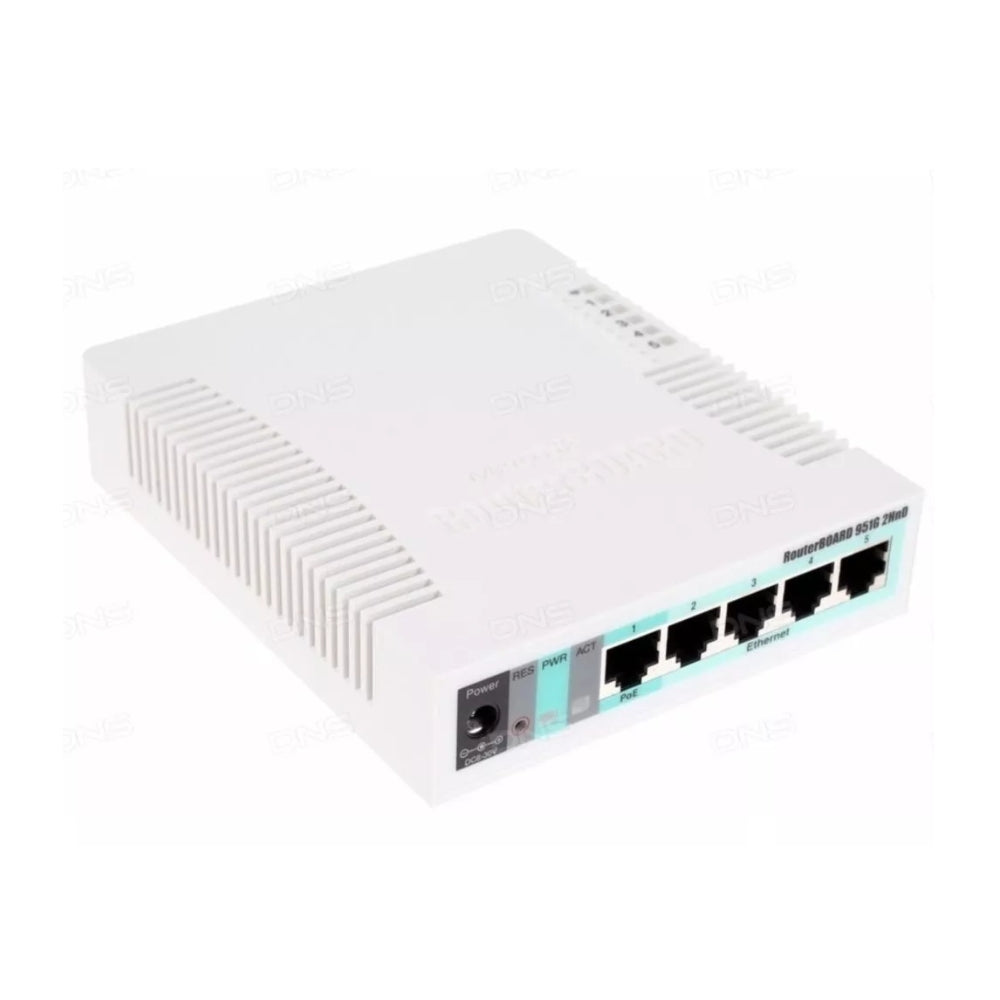 Access Point Mikrotik SoHo Alta Potencia 2.4GHz Antena Integrada 2.5dBi Norma 802.11B/G/N + 5 Ethernet Gigabit 1xUSB 2.0 Licencia Nivel 4 RB951G-2HnD