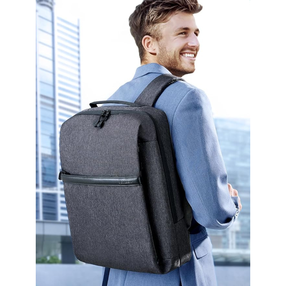 Mochila Ugreen para Laptop hasta 15.6” color Gris 90798