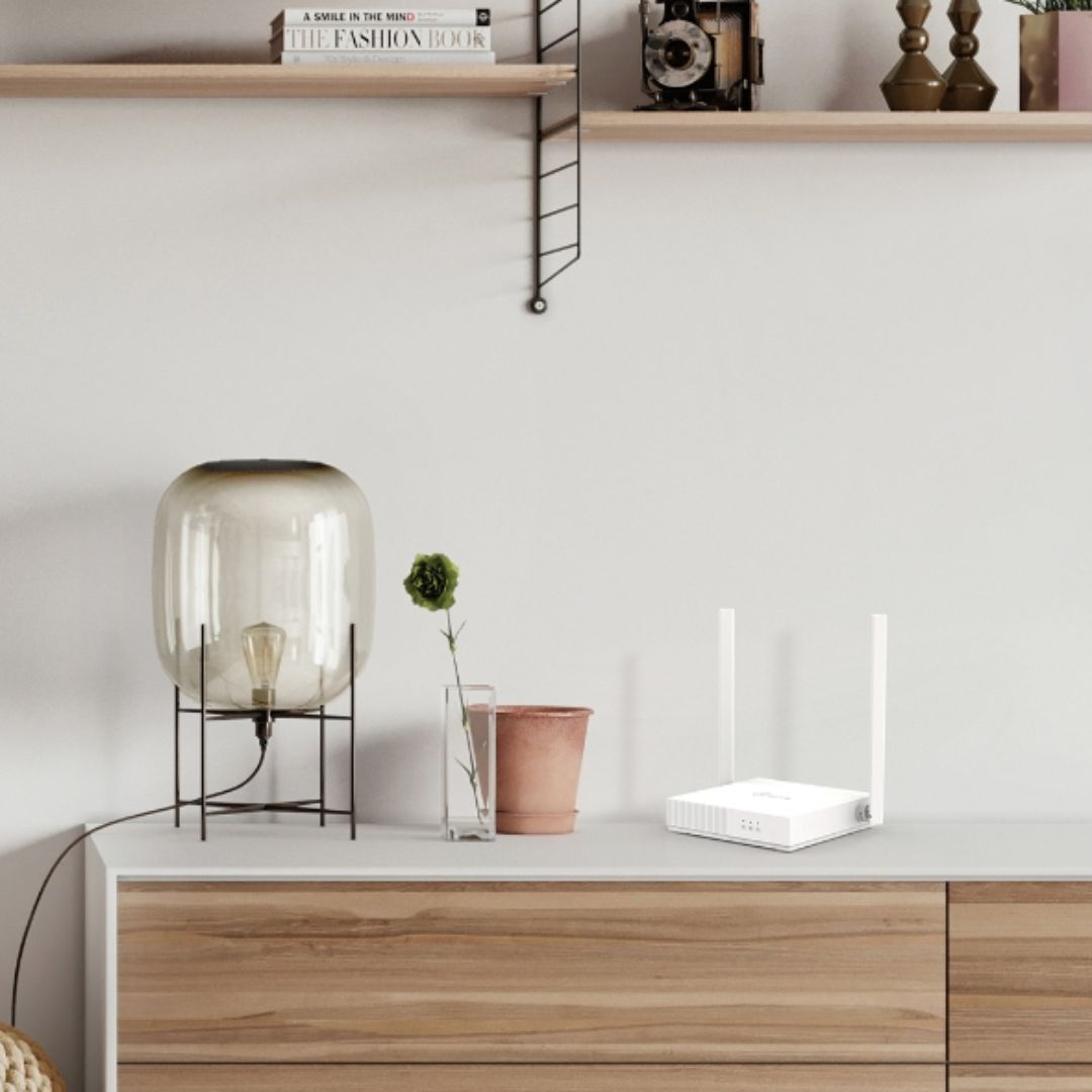 Router TP-Link Inalambrico N300 2 Antenas 5dBi 1xWAN 2xLAN Boton WSP/Reset WMM Control Parental Firewall Soporta IPv6 TL-WR820N