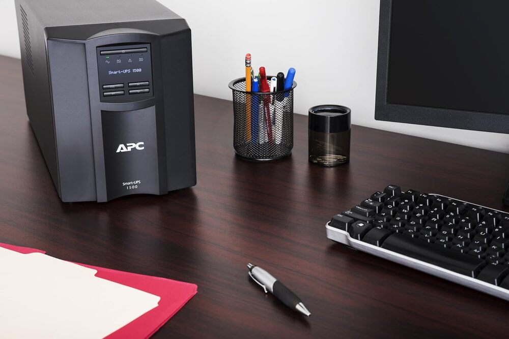 UPS APC Interactivo de 1500VA 1000W 230V AVR Linea Interactiva Salidas 8xIEC C13 Puerto SmartConnect+SmartSlot Pantalla LCD S