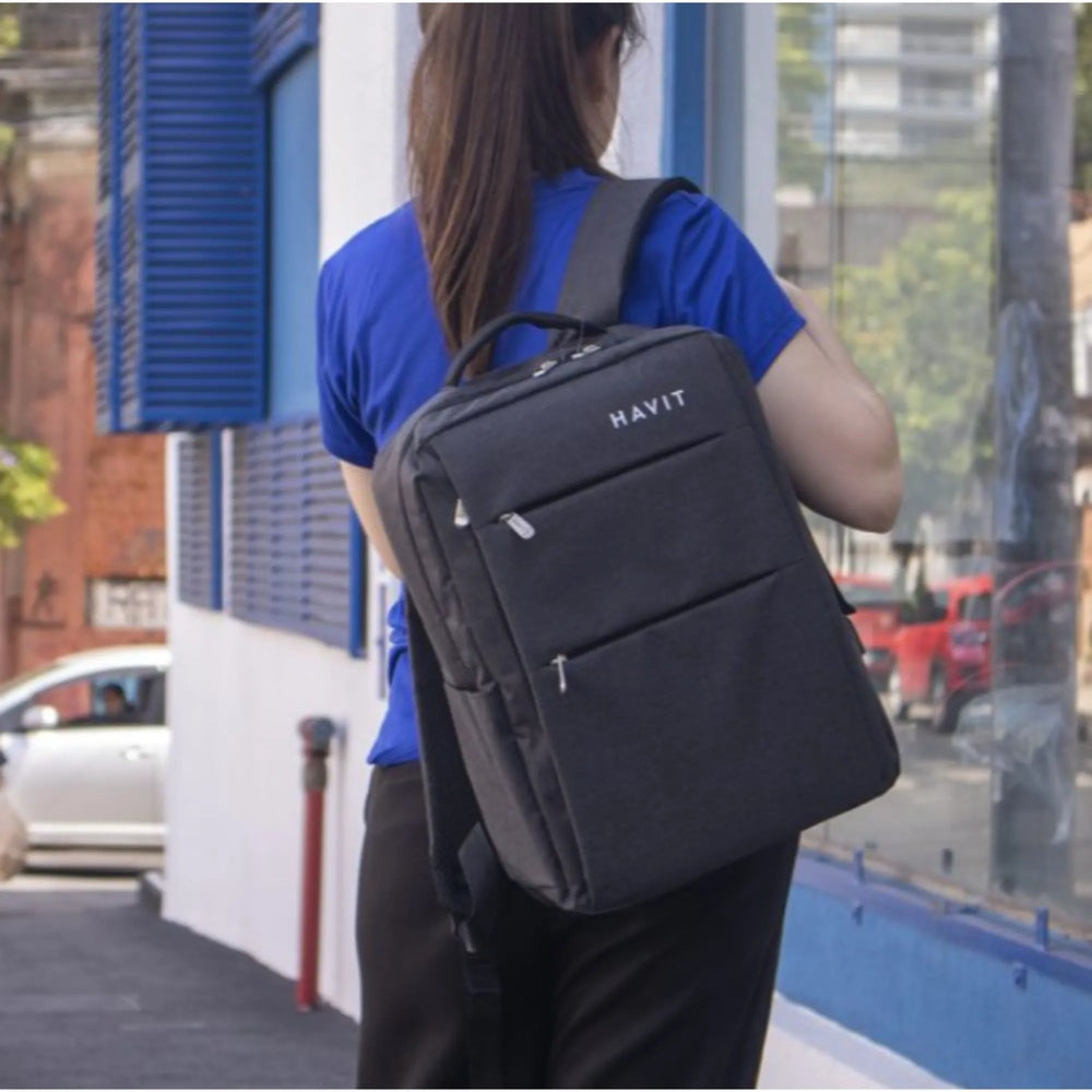 Mochila Havit para Laptop hasta 15.6" Material Oxford Puerto de Carga Lateral H0026
