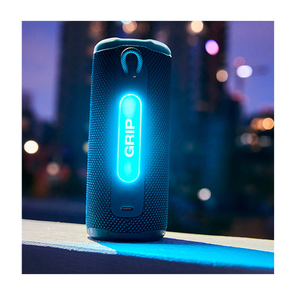 Parlante JBL Grip AI Sound Boost iluminacion Dinamica Trasera Compacto y Ergonomico 16Watts Bateria hasta 14 horas IP68 color