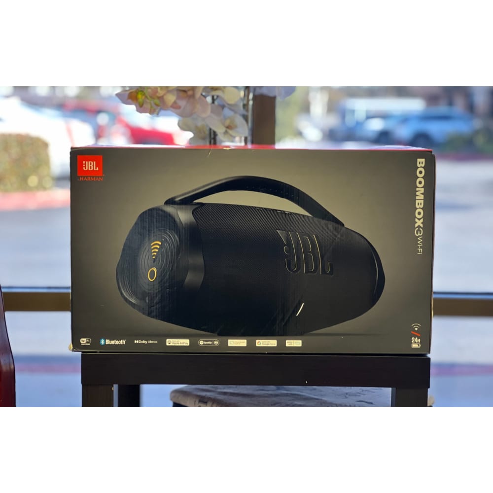 Parlante JBL Boombox 3 Pro Sound Dolby Atmos 3D Wi-Fi +BT v5.3 JBL One APP Chromecast Integrado Airplay Spotify Connect Bateria hasta 24 horas IP67 color Negro JBLBB3WIFIBLKAM