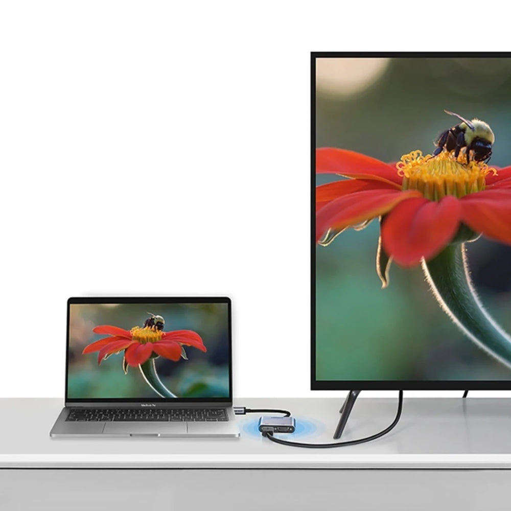 Adaptador Ugreen Multipuerto USB-C a VGA y HDMI Salida de Video Simultanea HDMI 4K 30Hz + VGA 1080P 60Hz 50505