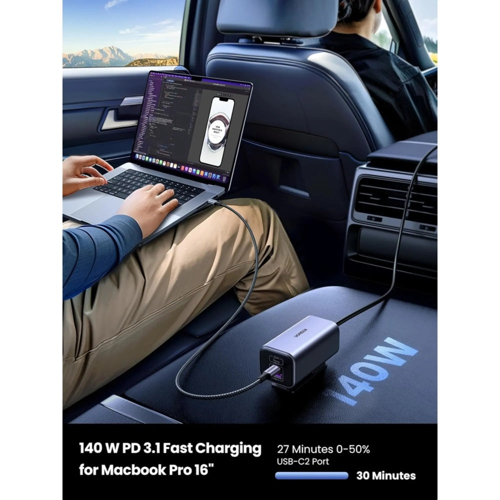 Cargador Ugreen de Vehiculo 150W 4 Puertos de Carga Inteligente 3xUSB-C 1xUSB-A Cable Integrado 1m 35571