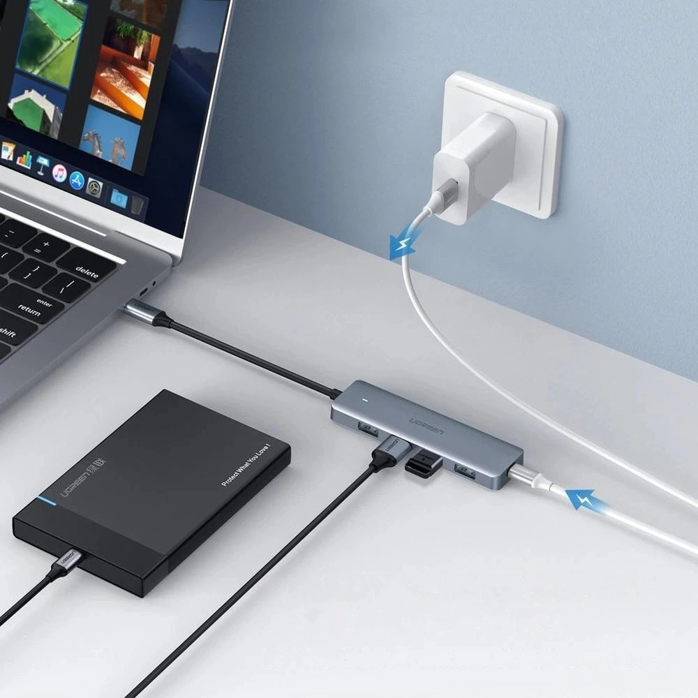 Hub USB-C Ugreen 4 USB-A 3.0 y 1 USB-C solo para Datos Longitud del Cable 15cm 70336