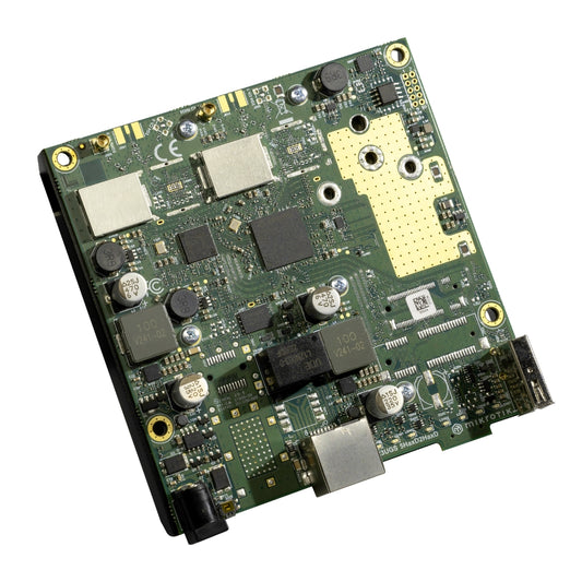 Tarjeta Netbox Mikrotik 5 AX WiFi6 802.11A/N/AC/AX Frecuencia 5GHz 1 Puerto Gigabit PoE +1xUSB-A Licencia Nivel 4 L11UG-5HaxD