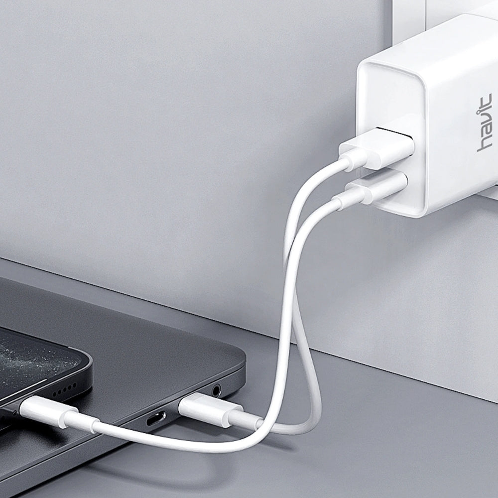 Cargador Havit PD20W + QC 3.0 USB-A 5/9/12V USB-C 5/9/12V color Blanco HV-UC111-US-W