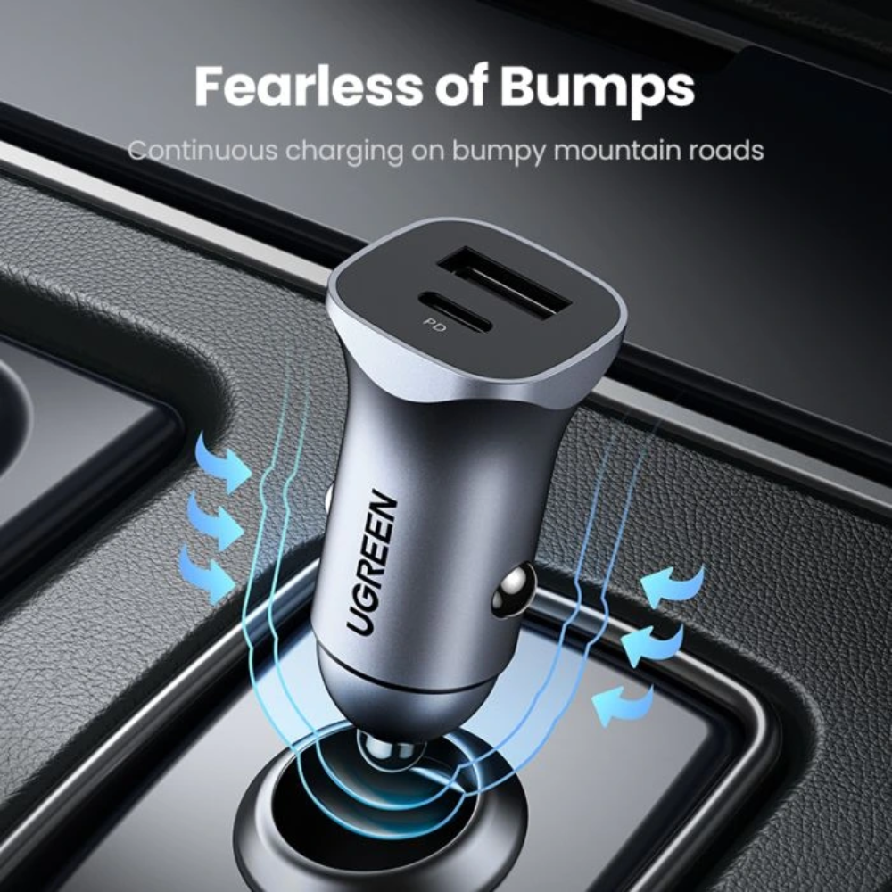 Cargador Ugreen de Vehiculo Puerto USB-A PD30W+SCP22.5W Puerto USB-C 42.5W Maximo Soporta PD QC 3.0 con Proteccion Electrica 40858