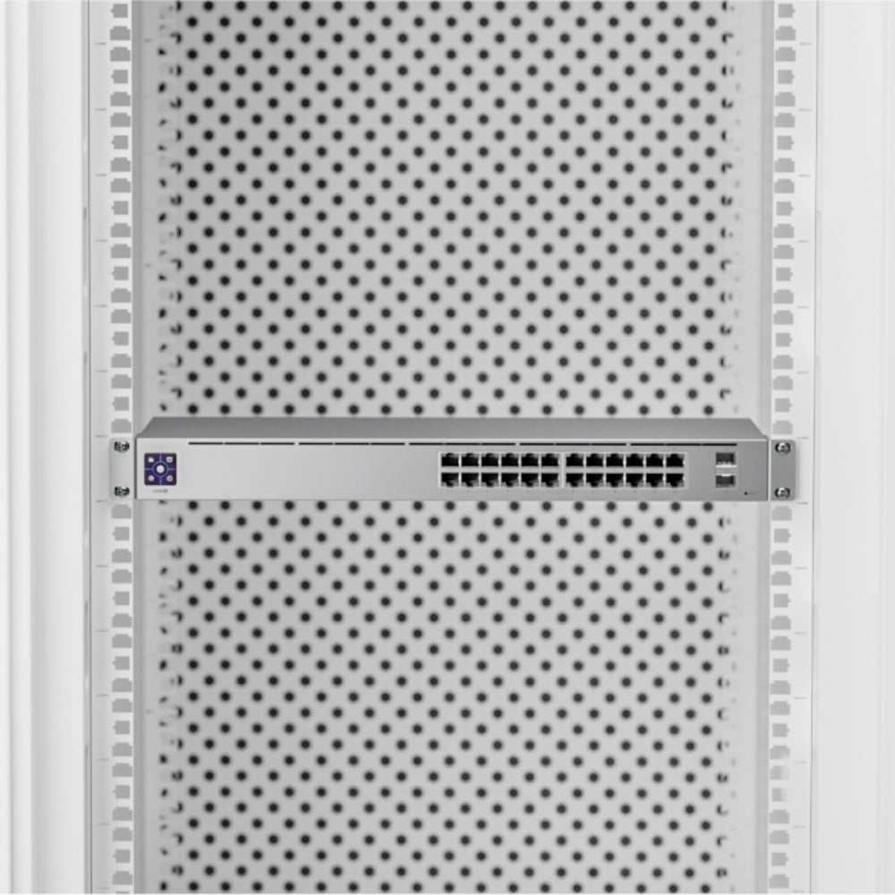 Switch Ubiquiti Unifi 24 Puertos 8xGigabit 16xGigabit PoE/AF/AT 2xSFP Potencia Max 95Watts Switching 52Gbps Rackeable UB-USW-24-POE