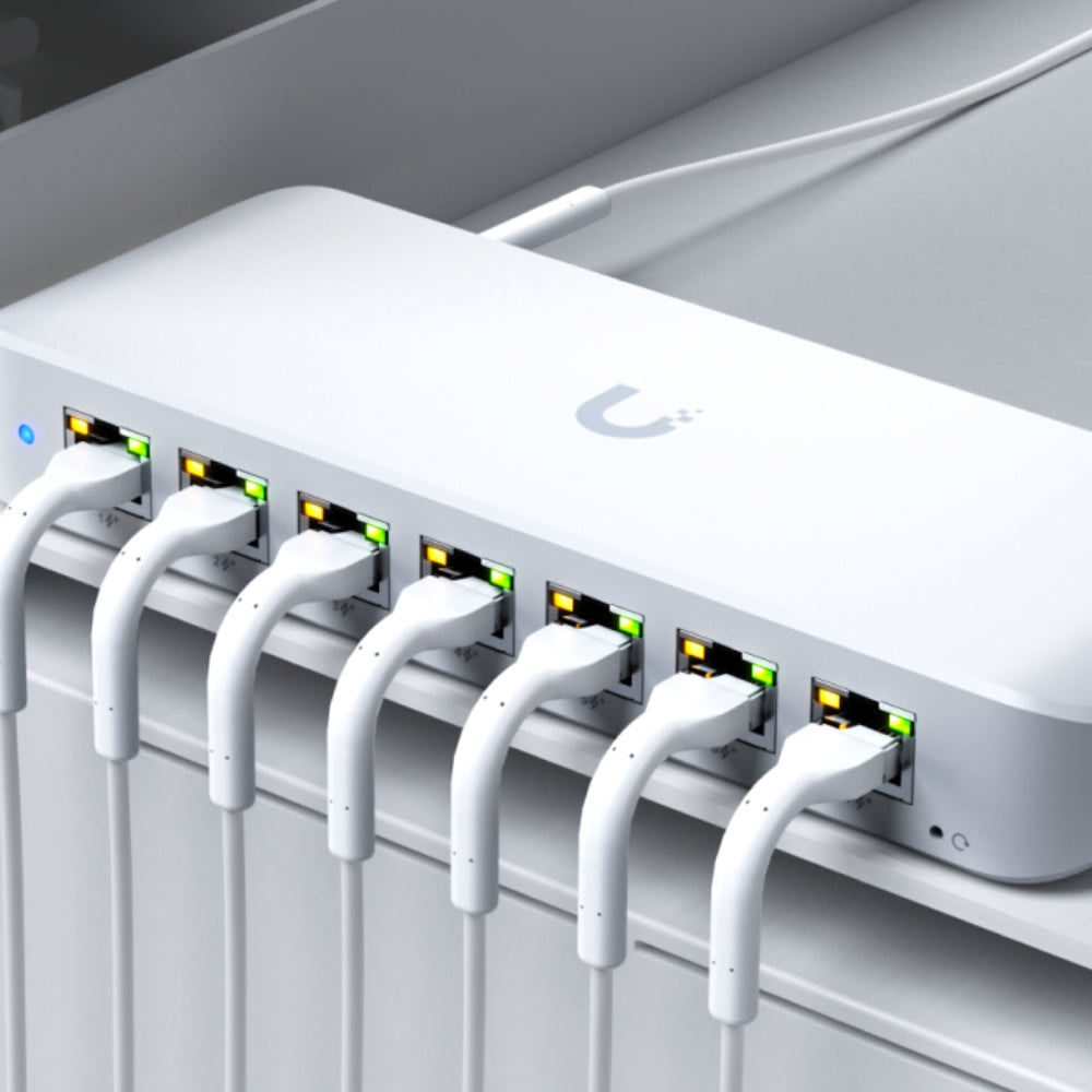 Switch Ubiquiti Ultra 8xPuertos Gigabit PoE 1xPuerto PoE++ 7xPuertos PoE+ Switching 16Gbps Consumo 30Watts Capa 2 UB-USW-ULTRA