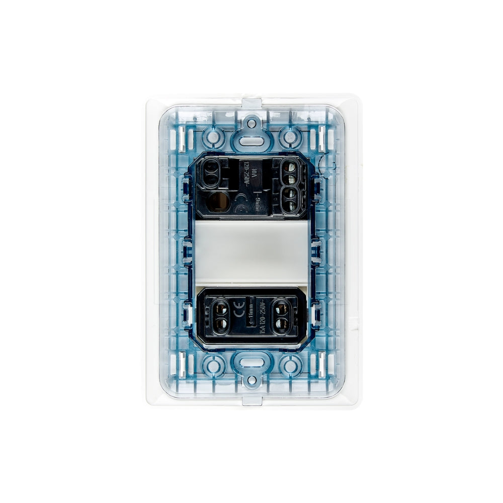 Tomacorriente e Interruptor Dimax Capacidad 10 y 15Amp Z006