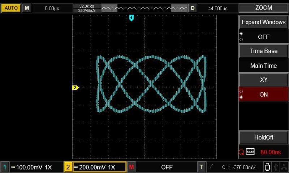 Osciloscopio Uni-t Digital Banda Ancha 100MHz 2 Canales Analogicos Tasa de Muestreo real 500MSa/s UTD2102CL+