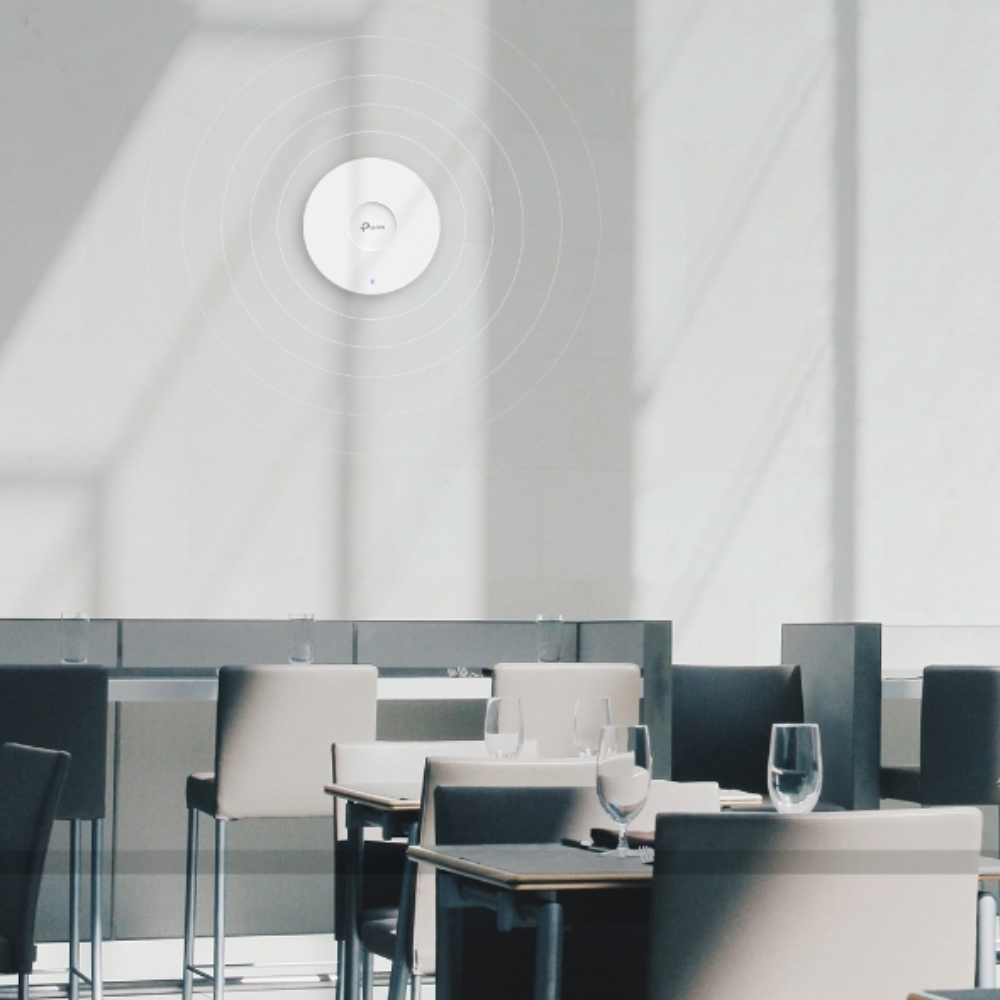Access Point TP-Link AX5400 WiFi6 Omada Mesh Doble Banda 5400Mbps 1 Puerto 2.5Gb MU-MIMO Roaming de Usuarios Hotspot 16SSID Portal Cautivo EAP670